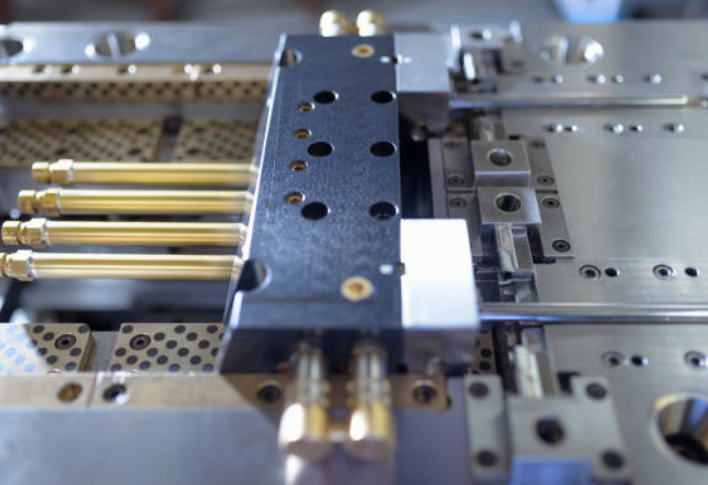 注塑模具首選鴻仁威爾 注塑模具首選鴻仁威爾