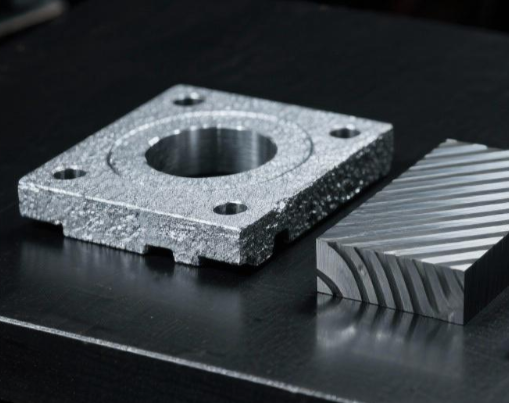 注塑模具首選鴻仁威爾