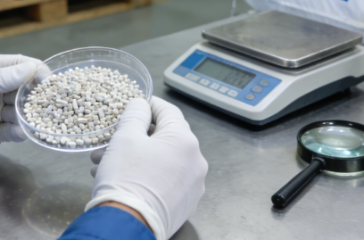 注塑模具首選鴻仁威爾